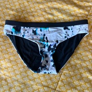 CALIA bikini bottoms. Oceanic Camo